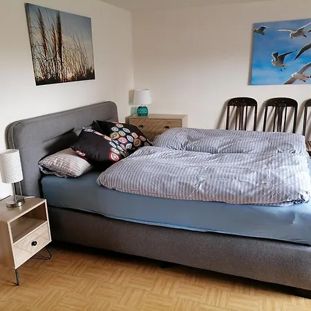 Hébergement de vacances Reetdachhaus In Nordseenaehe Mit Grossem Garten